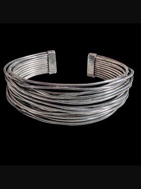 Tous 925 Sterling 25C2 Stamped Bent Wire Open C Oxidized Size 6.5 Bracelet